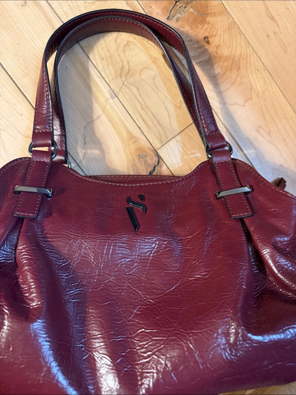 Simply Vera Vera Wang Burgundy Shoulder Bag